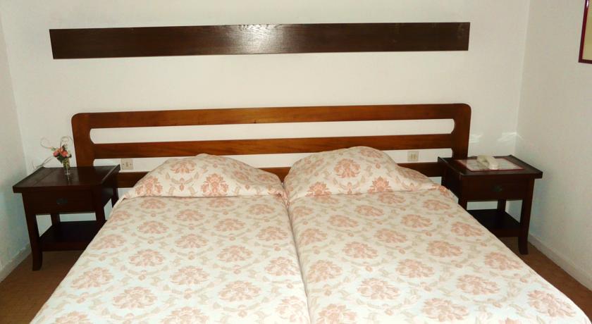 Hotel Le Mas Fleuri Vernet-les-Bains Szoba fotó