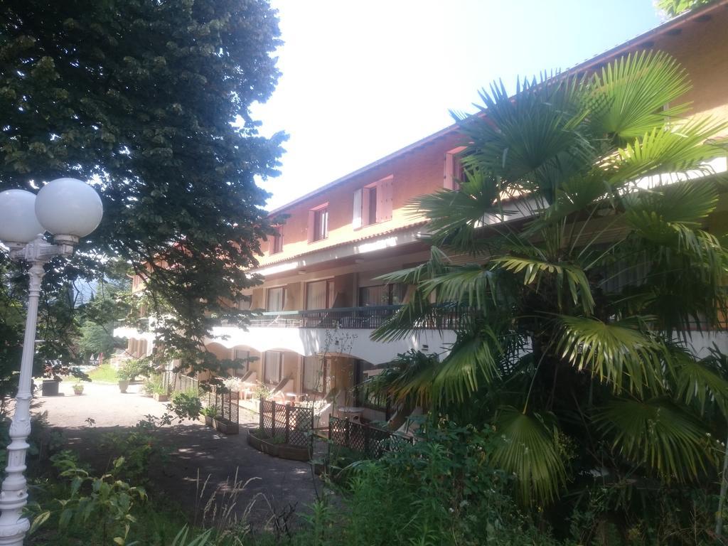 Hotel Le Mas Fleuri Vernet-les-Bains Kültér fotó