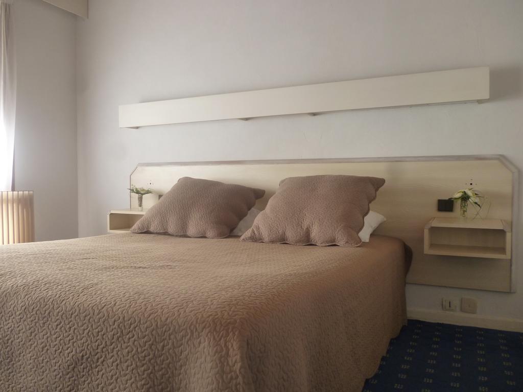 Hotel Le Mas Fleuri Vernet-les-Bains Kültér fotó