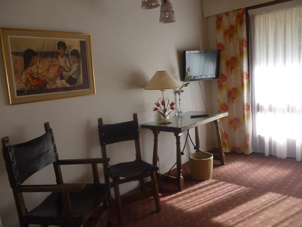 Hotel Le Mas Fleuri Vernet-les-Bains Kültér fotó