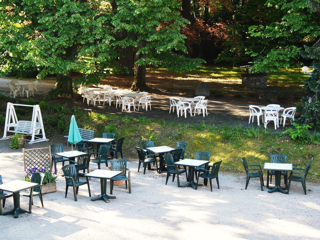Hotel Le Mas Fleuri Vernet-les-Bains Kültér fotó
