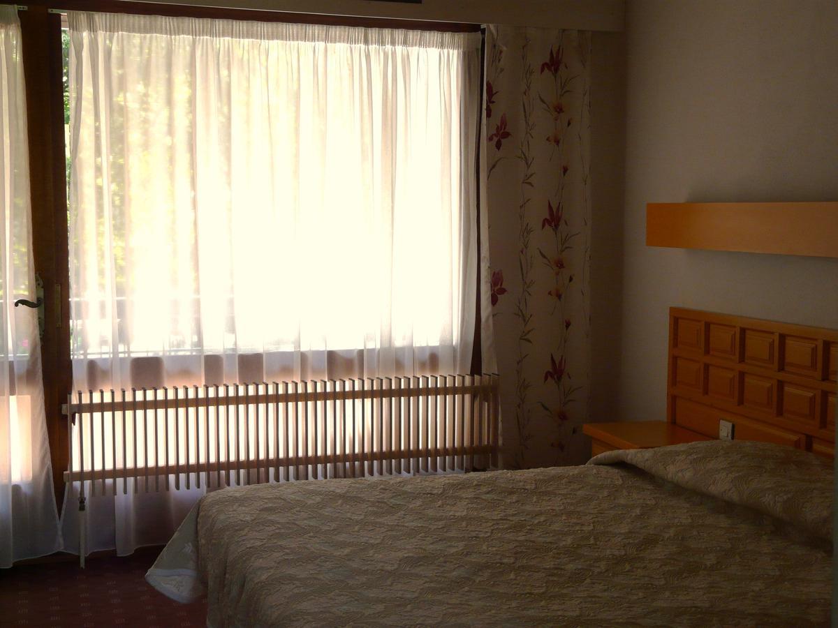 Hotel Le Mas Fleuri Vernet-les-Bains Kültér fotó