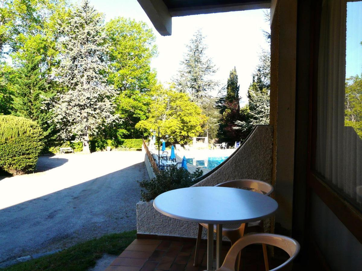 Hotel Le Mas Fleuri Vernet-les-Bains Kültér fotó
